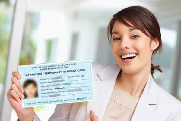 Hướng dẫn đầy đủ về TRC (thẻ tạm trú) cho người nước ngoài 2025